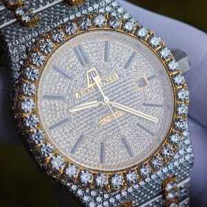 Customized all diamond Audemars Piguet AP15400, gold color scheme, case and strap handmade with natural diamonds using Swiss craftsmanship, customized all diamond dial, and the best 3120 integrated movement. - Image 11