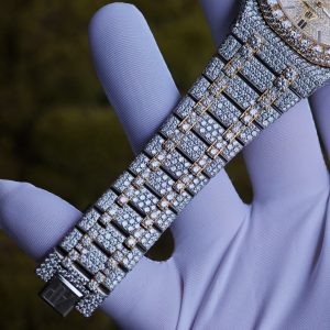 Customized all diamond Audemars Piguet AP15400, gold color scheme, case and strap handmade with natural diamonds using Swiss craftsmanship, customized all diamond dial, and the best 3120 integrated movement. - Image 14