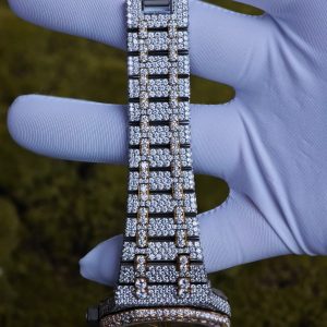 Customized all diamond Audemars Piguet AP15400, gold color scheme, case and strap handmade with natural diamonds using Swiss craftsmanship, customized all diamond dial, and the best 3120 integrated movement. - Image 21
