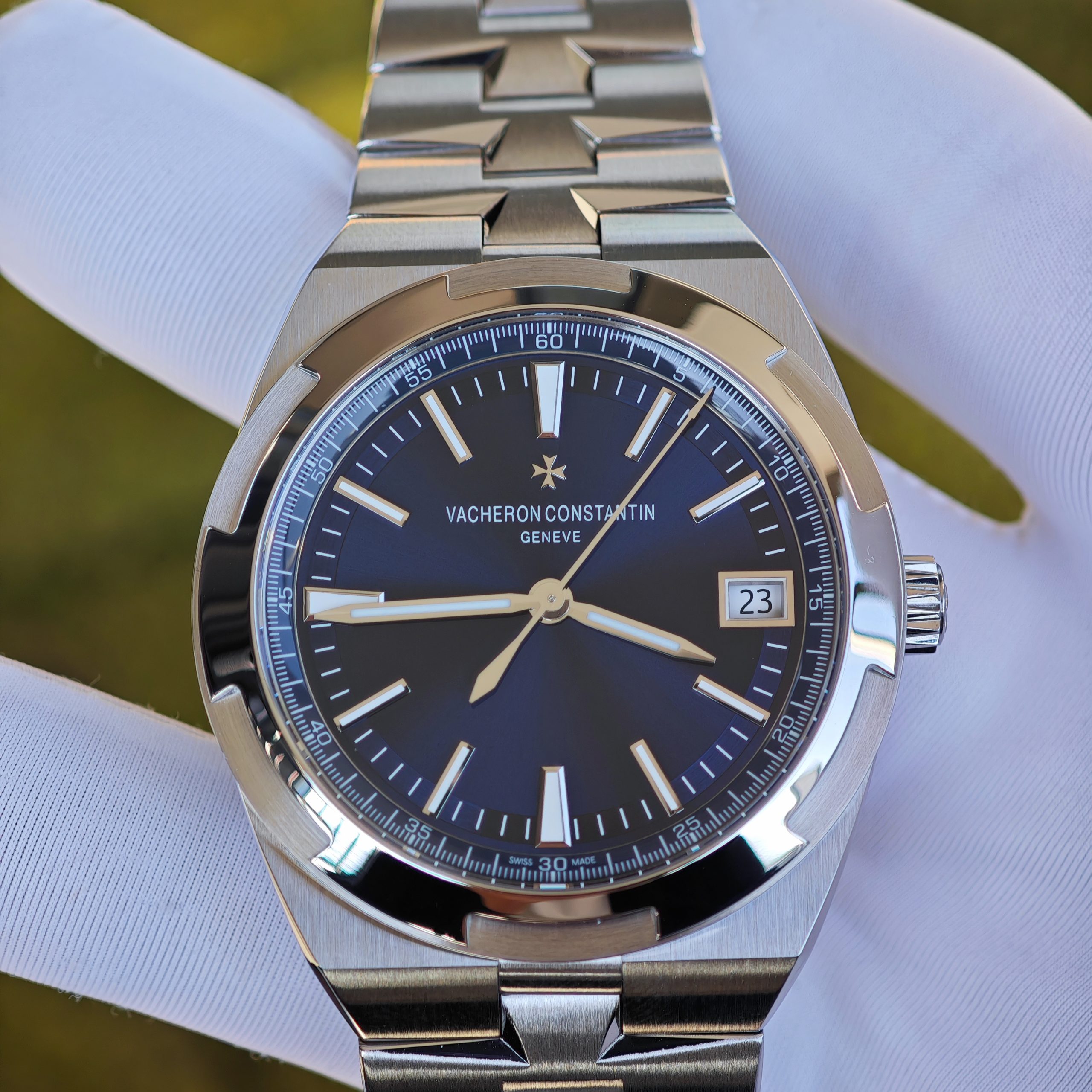 202511 341 Vacheron Constantin 4500V blue dial, customized as the best alternative to blue dials, hands, and calendars. Strictly assembled according to Swiss craftsmanship standards, customized VC5100 integrated movement - Image 1
