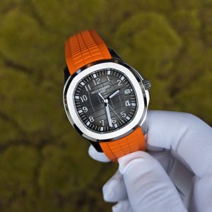 The Aquanaut 5167A is customized with the best imported replacement boards, pointers, and calendars. The case details are polished twice and a natural orange rubber strap is used. PPM324 integrated movement - Image 3