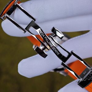 The Aquanaut 5167A is customized with the best imported replacement boards, pointers, and calendars. The case details are polished twice and a natural orange rubber strap is used. PPM324 integrated movement - Image 17