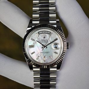 Rolex Day Date model m128239, diameter 36mm, custom best inlaid diamond scale white mother of pearl dial, best alternative pointer, custom best week display, stainless steel electroplated platinum case and strap - Image 5