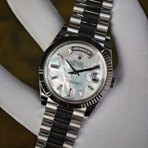 Rolex Day Date model m128239, diameter 36mm, custom best inlaid diamond scale white mother of pearl dial, best alternative pointer, custom best week display, stainless steel electroplated platinum case and strap - Image 7