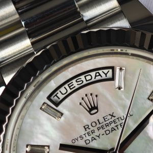 Rolex Day Date model m128239, diameter 36mm, custom best inlaid diamond scale white mother of pearl dial, best alternative pointer, custom best week display, stainless steel electroplated platinum case and strap - Image 11
