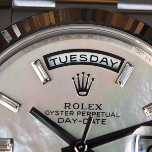 Rolex Day Date model m128239, diameter 36mm, custom best inlaid diamond scale white mother of pearl dial, best alternative pointer, custom best week display, stainless steel electroplated platinum case and strap - Image 12