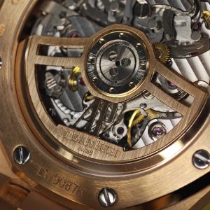 Customized AP Royal Oak 18K rose gold 26240, original data 1:1 customized 18K rose gold case strap and clasp, Dandong 4401 integrated movement (weight adjustment), customized best alternative blue dial, hands and calendar - Image 20