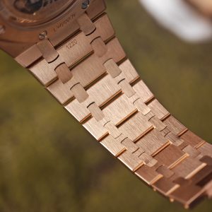 Customized AP Royal Oak 18K rose gold 26240, original data 1:1 customized 18K rose gold case strap and clasp, Dandong 4401 integrated movement (weight adjustment), customized best alternative blue dial, hands and calendar - Image 30