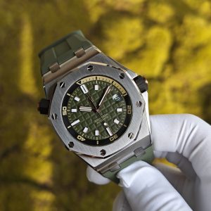 AUDEMARS PIGUET Royal Oak Offshore 15720 Avocado Green, equipped with original avocado green dial, best alternative hands and calendar, electroplated 18K white gold case, 1:1 customized 4308 integrated movement - Image 3