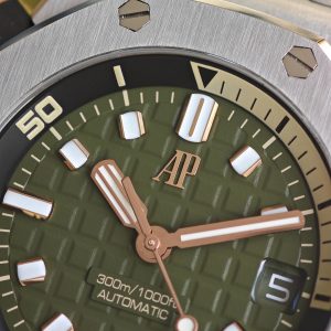 AUDEMARS PIGUET Royal Oak Offshore 15720 Avocado Green, equipped with original avocado green dial, best alternative hands and calendar, electroplated 18K white gold case, 1:1 customized 4308 integrated movement - Image 10