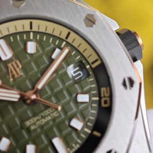 AUDEMARS PIGUET Royal Oak Offshore 15720 Avocado Green, equipped with original avocado green dial, best alternative hands and calendar, electroplated 18K white gold case, 1:1 customized 4308 integrated movement - Image 13