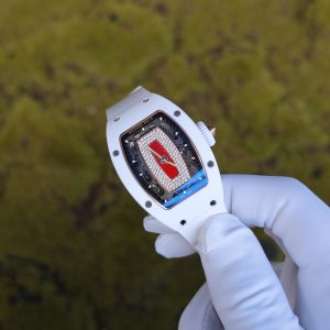 The Richard Mille RM 07-01 women's series, produced by the ZF factory, features a white ceramic case, a red lip-shaped dial adorned with diamonds, and is equipped with the Asian CRMA2 integrated movement - Image 3