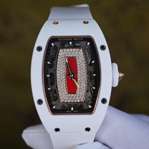 The Richard Mille RM 07-01 women's series, produced by the ZF factory, features a white ceramic case, a red lip-shaped dial adorned with diamonds, and is equipped with the Asian CRMA2 integrated movement - Image 8