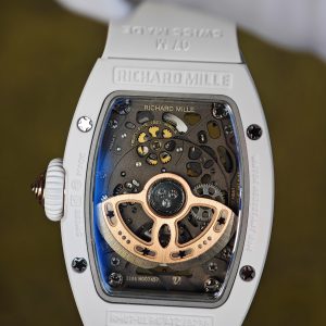The Richard Mille RM 07-01 women's series, produced by the ZF factory, features a white ceramic case, a red lip-shaped dial adorned with diamonds, and is equipped with the Asian CRMA2 integrated movement - Image 13
