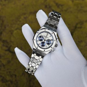 Customized version AP26315ST, equipped with the optimal white dial, blue chronograph, customized replacement hands and calendar, utilizing a 1:1 customized CNC case and strap, and equipped with the original FP1185 movement - Image 4