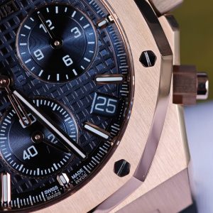 Customized AP Royal Oak Rose Gold 26240, with original data 1:1 customized case and clasp (plated with 18K rose gold), paired with natural black rubber strap, customized top-grade 4401 integrated movement (adjustable weight), customized optimal replacement blue dial, hands, and calendar - Image 19