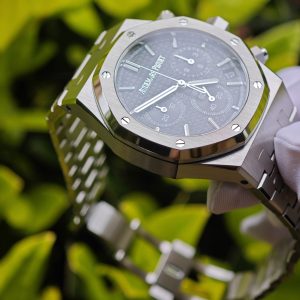 The improved version of AP Royal Oak 26240 is equipped with the best black replacement dial, replacement hands, solid pin shaft, as well as finely polished case and strap, and is powered by the Shanghai 4401 integrated movement - Image 8