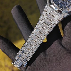Customized counterweight full diamond AP15512bc, case and strap with Swiss craftsmanship inlaid with diamonds, customized blue full diamond dial, equipped with substitute hands and date, non card degree 4302 integrated movement - Image 30